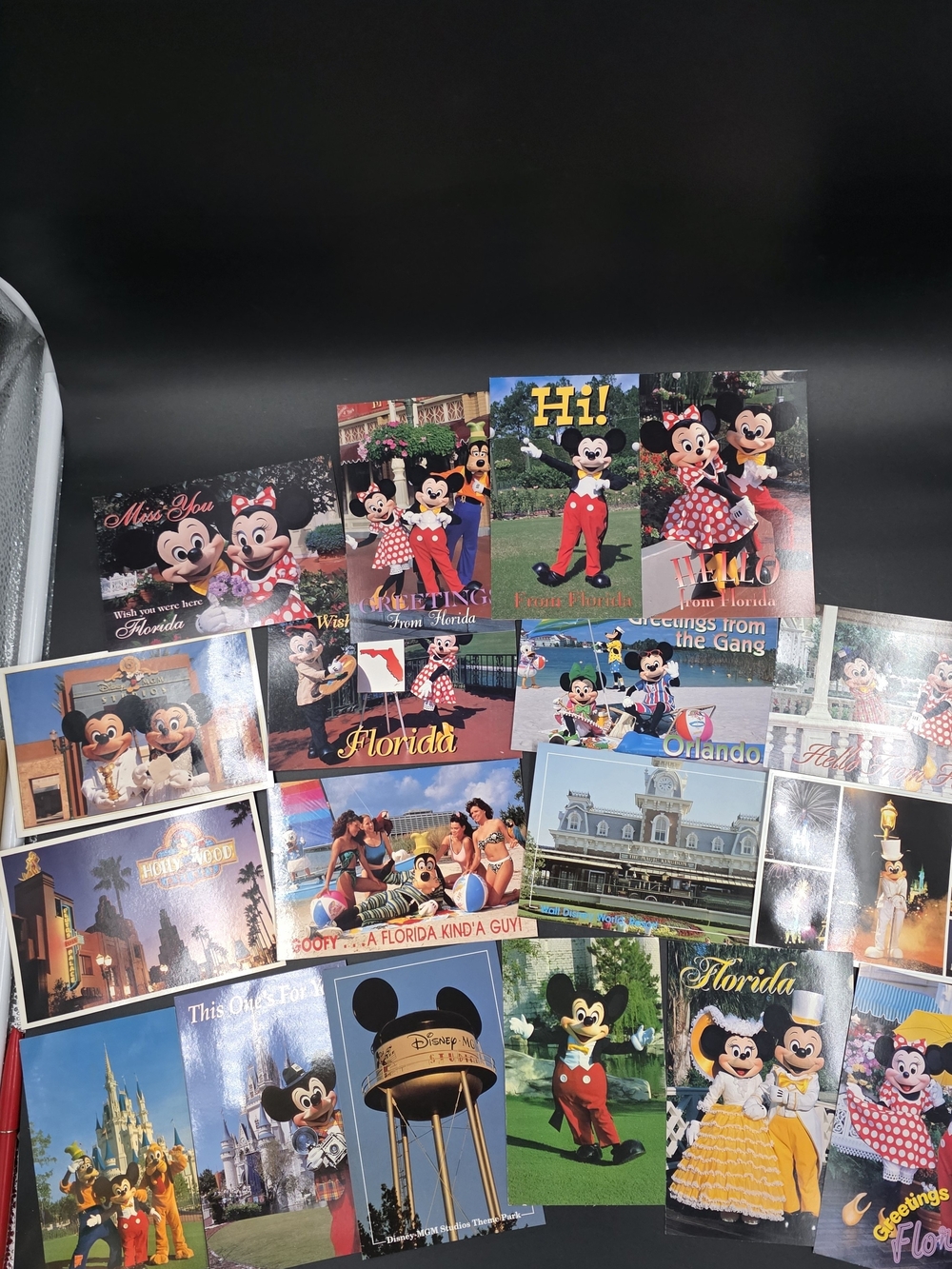 Disney Multicolor Mickey & Minnie Postcard Set